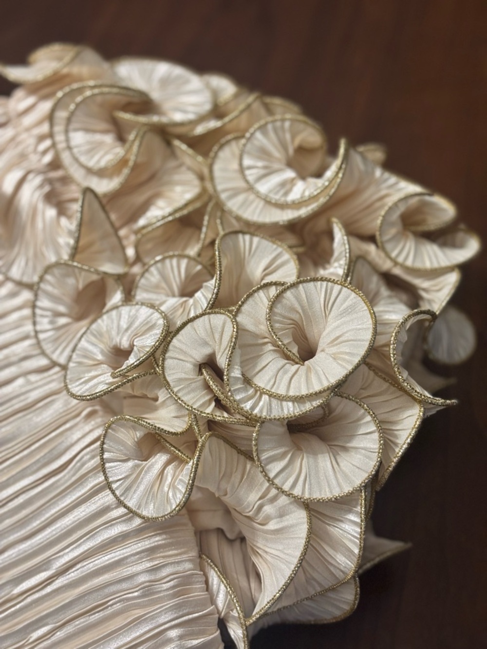 Vintage Ivory Pleated Maxi Dress Statement Sleeves Rosette Formal 10 - Picture 3 of 16